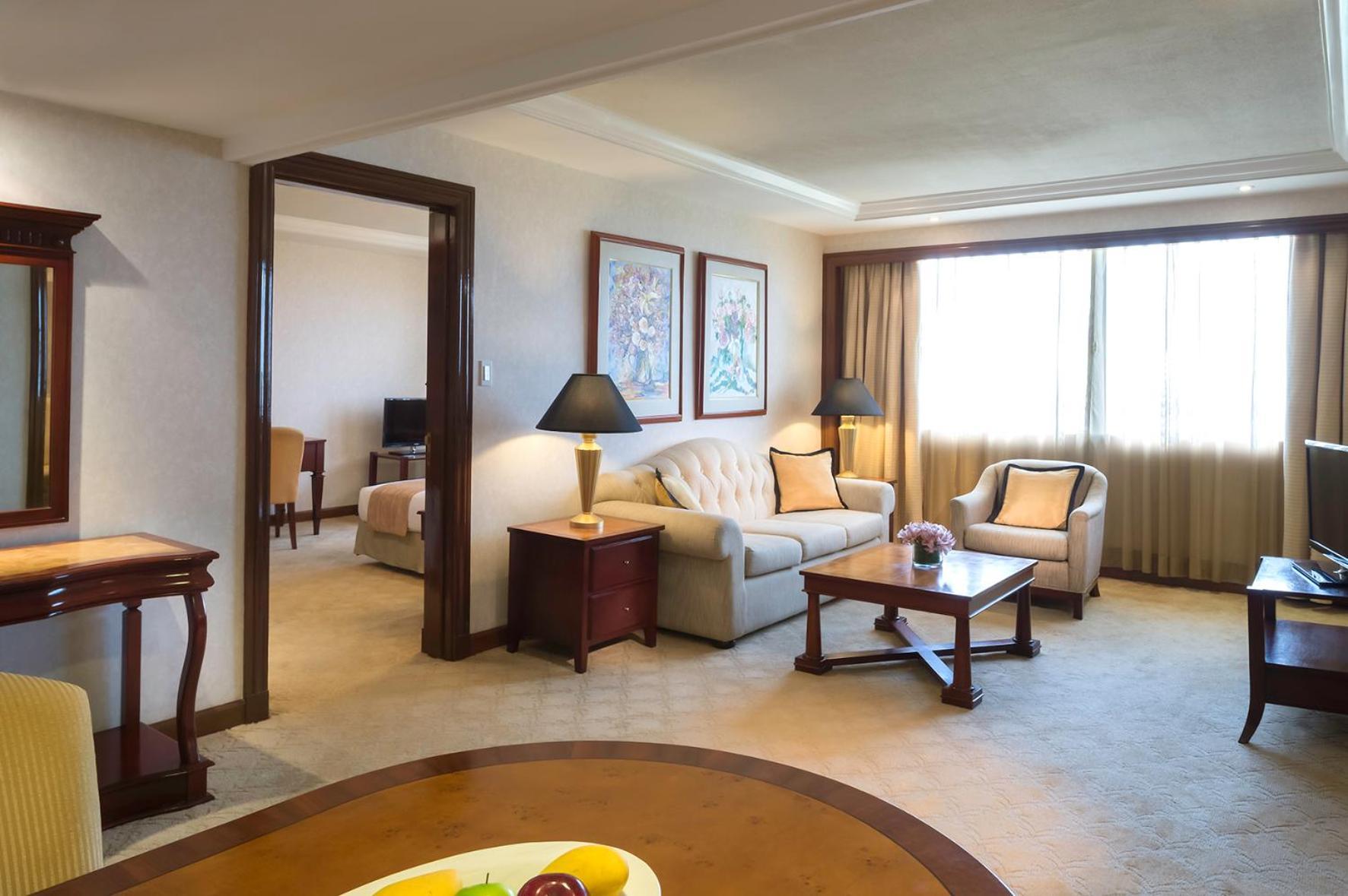 Hotel Marco Polo Plaza Cebu Esterno foto A suite at the hotel